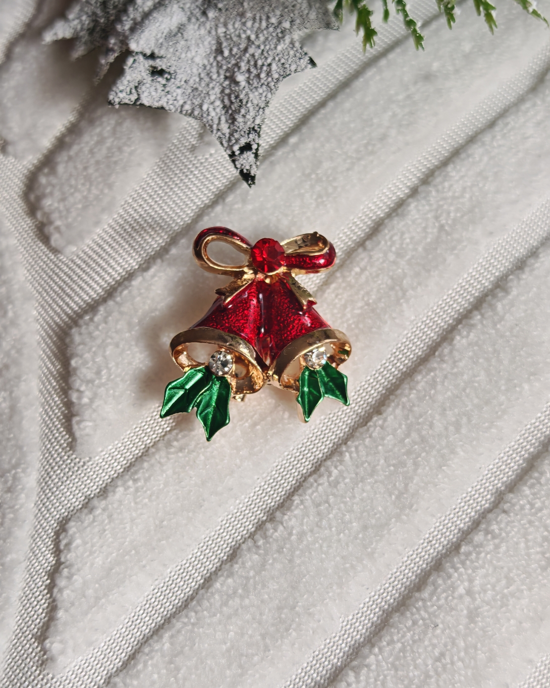 Брошка кледни камбанки