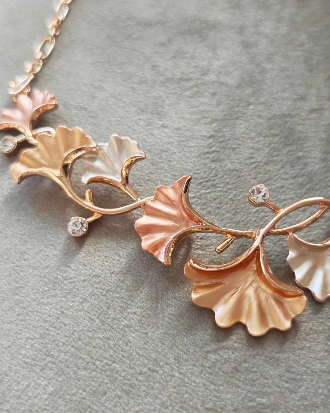 Дамска колиета