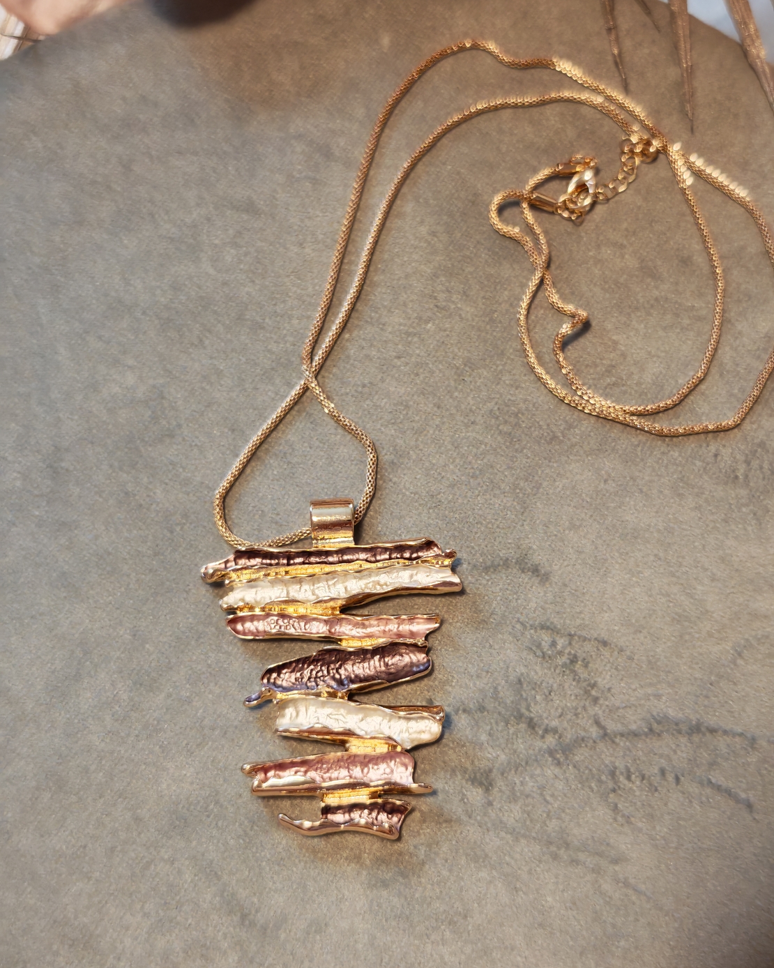 Колие с медальон