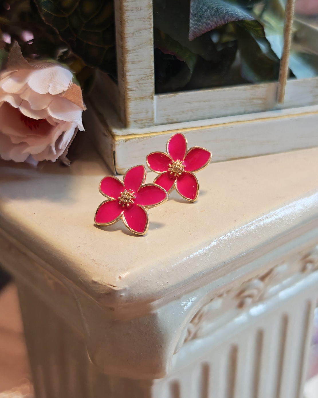 Дамски обици