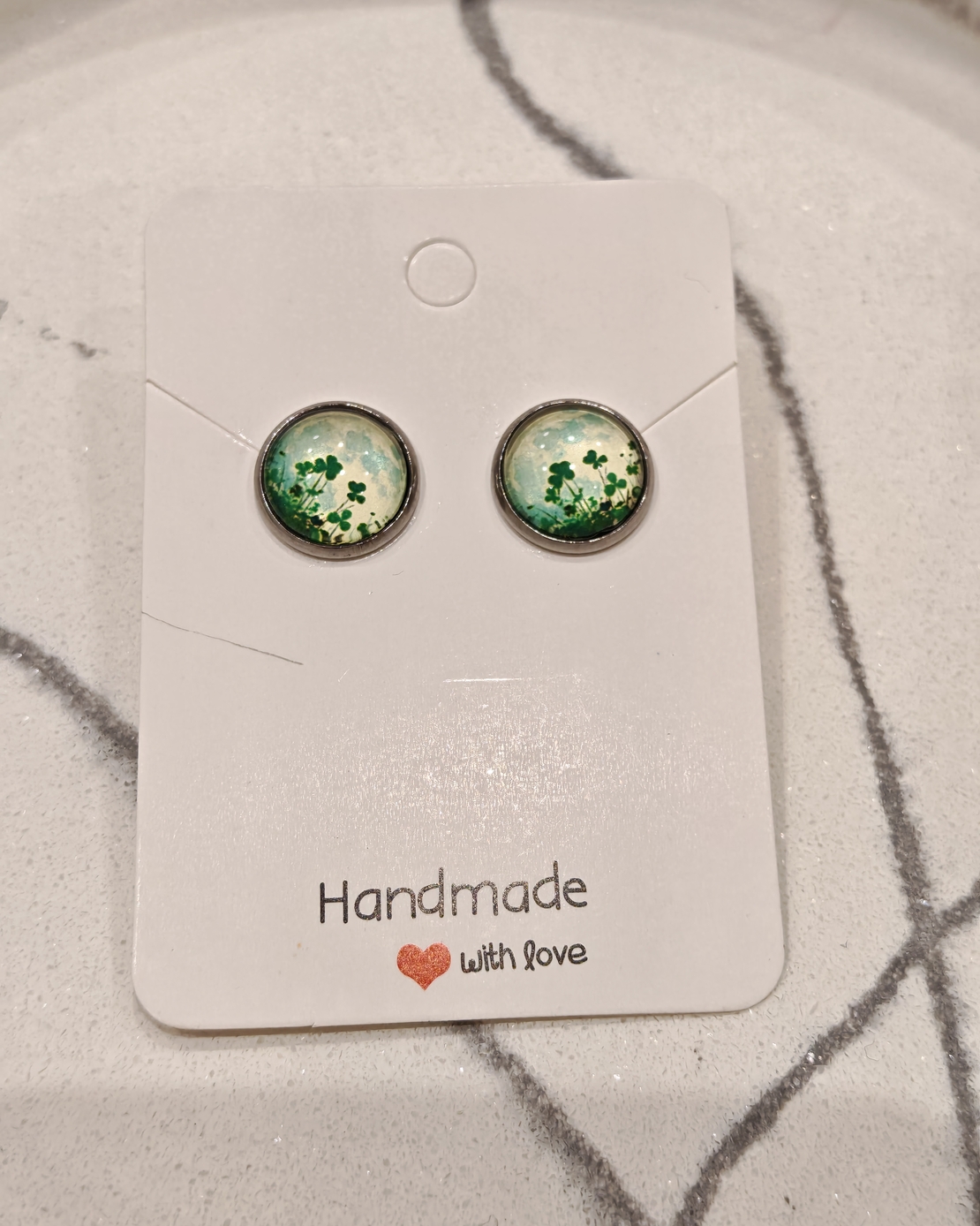 Дамска обици