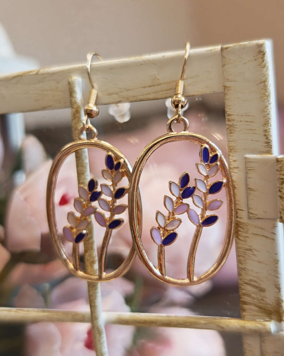 Дамски обици