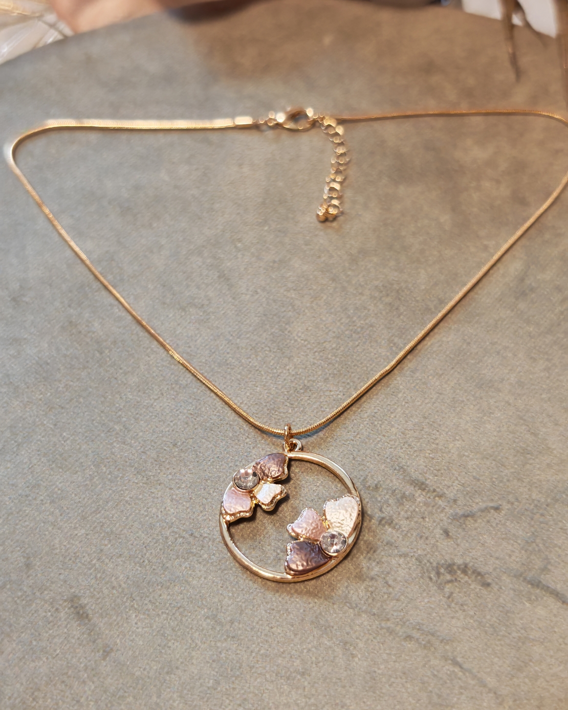 Колие с медальон