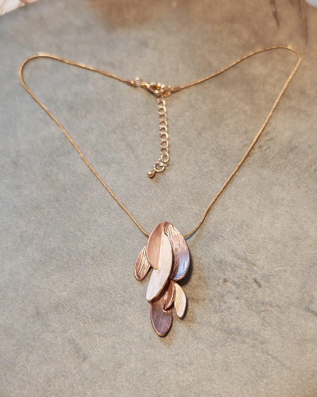 Колие с медальон