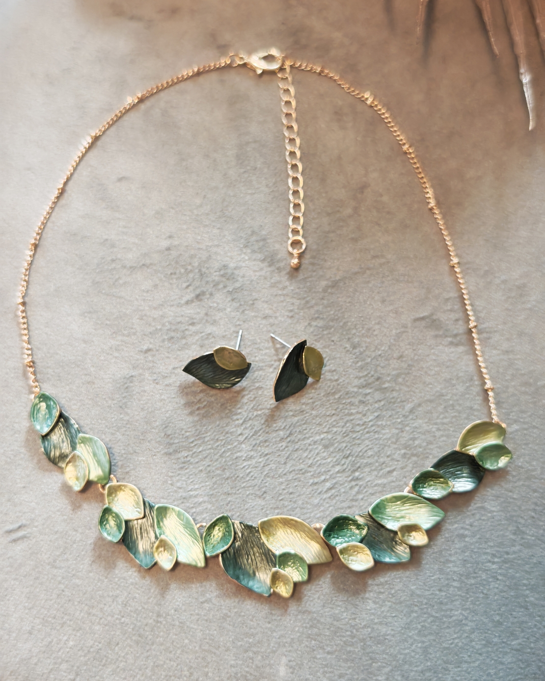 Дамска колиета