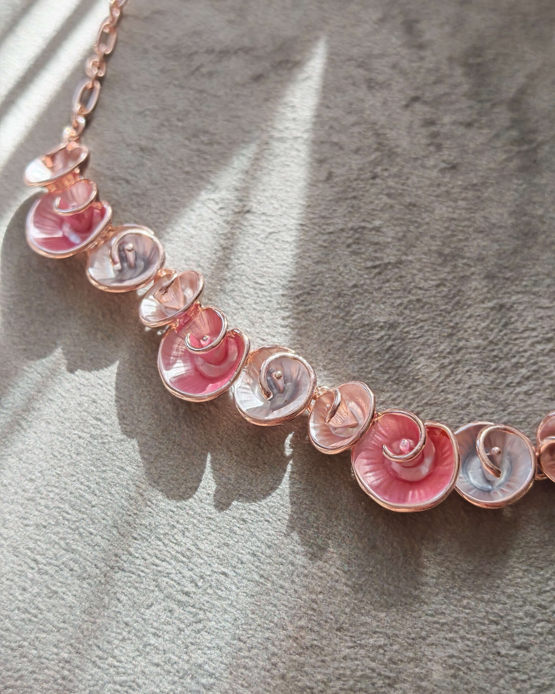 Дамско колие