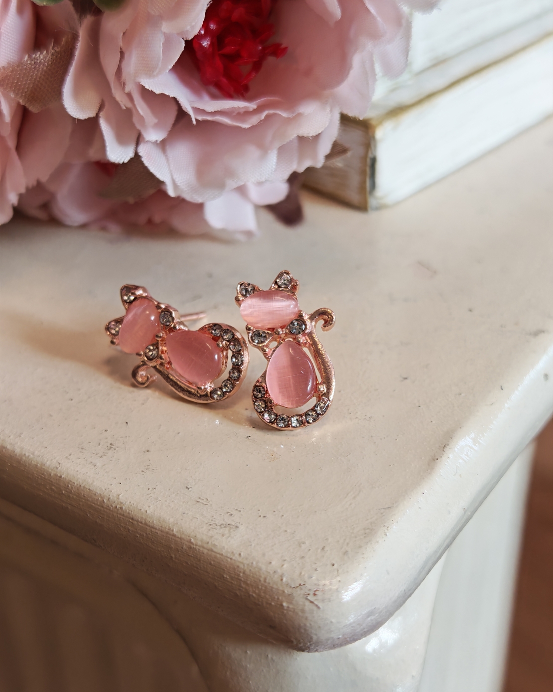 Дамски обици