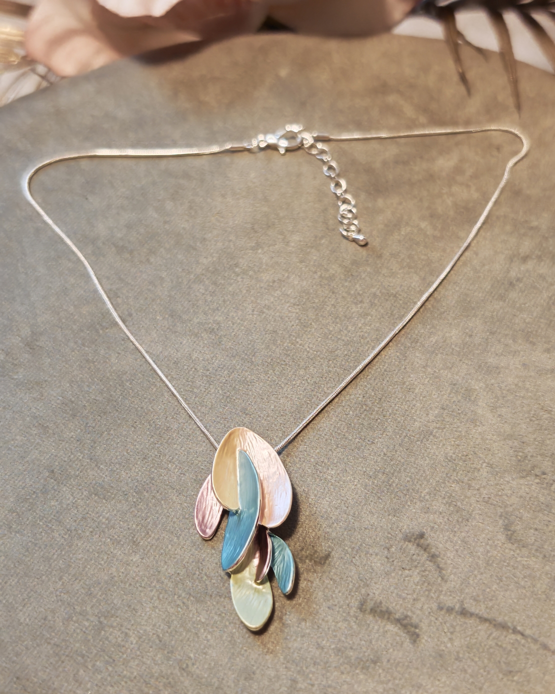 Колие с медальон