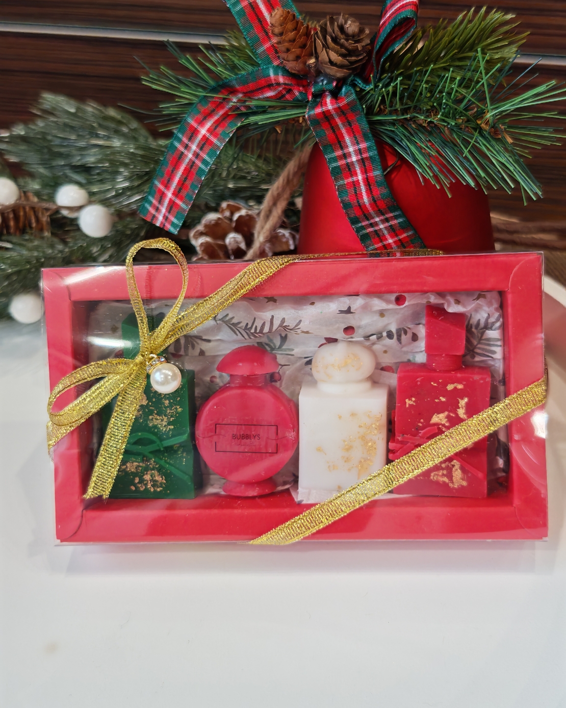 Коледни парфюми