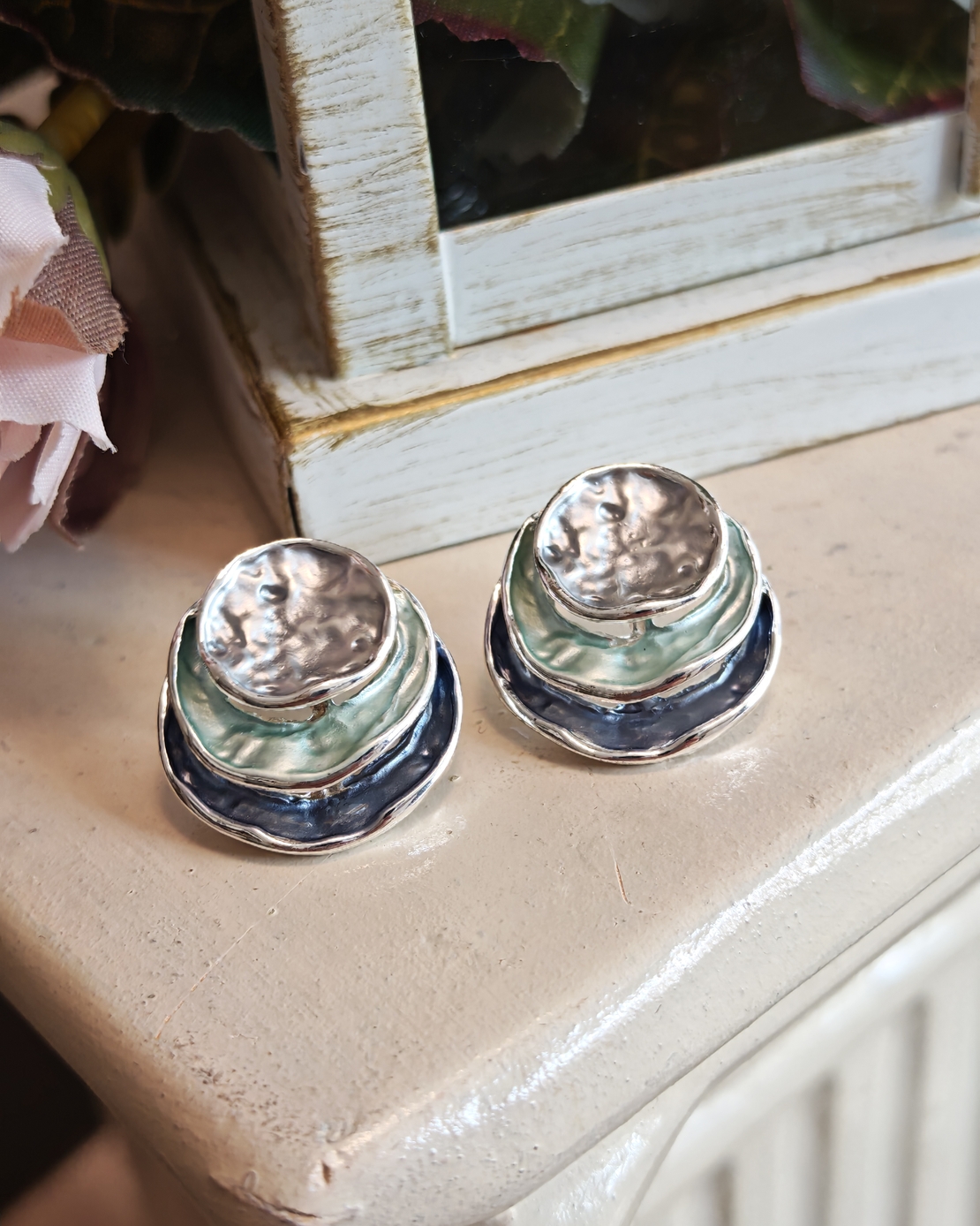 Дамски обици