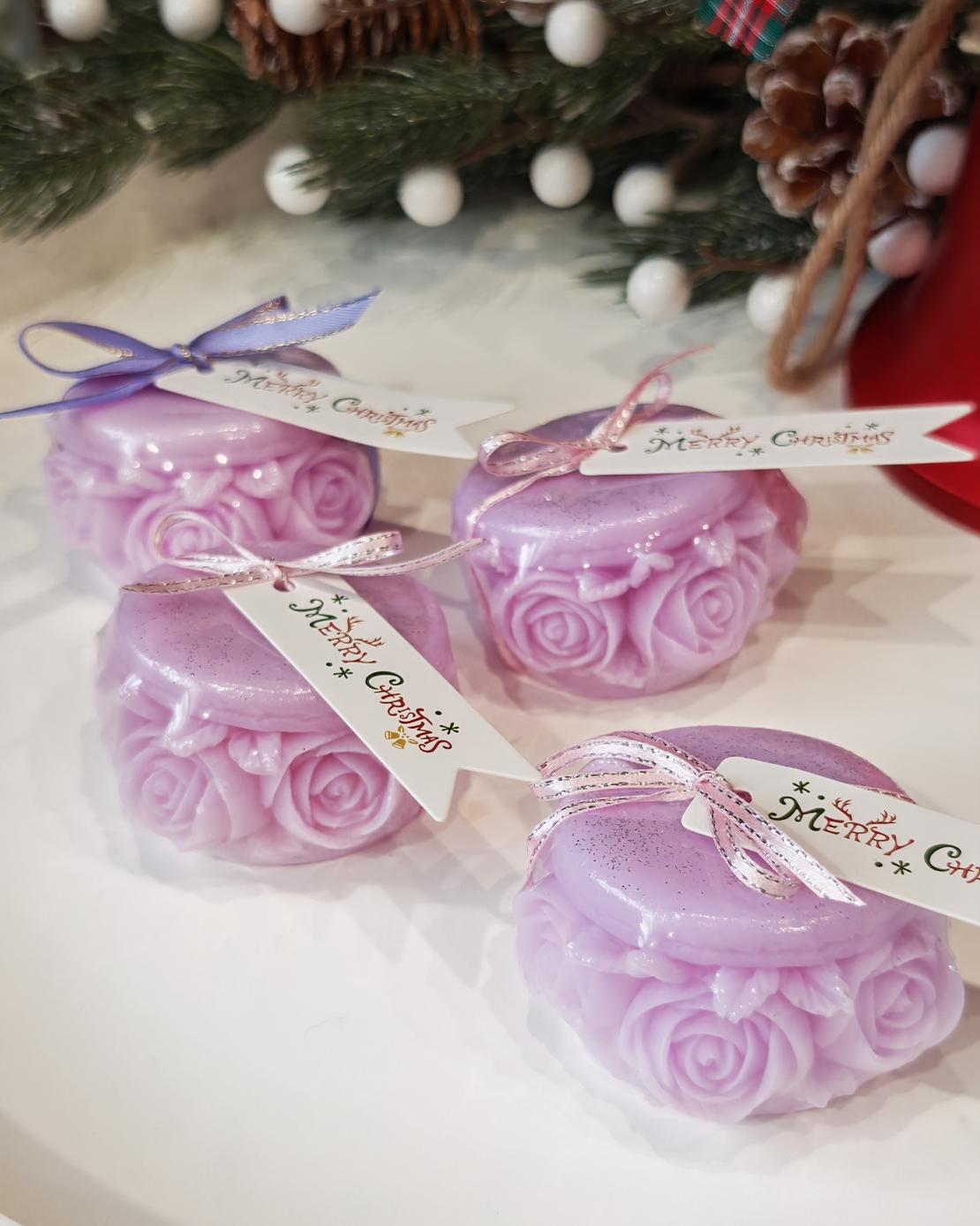 Макарон с рози