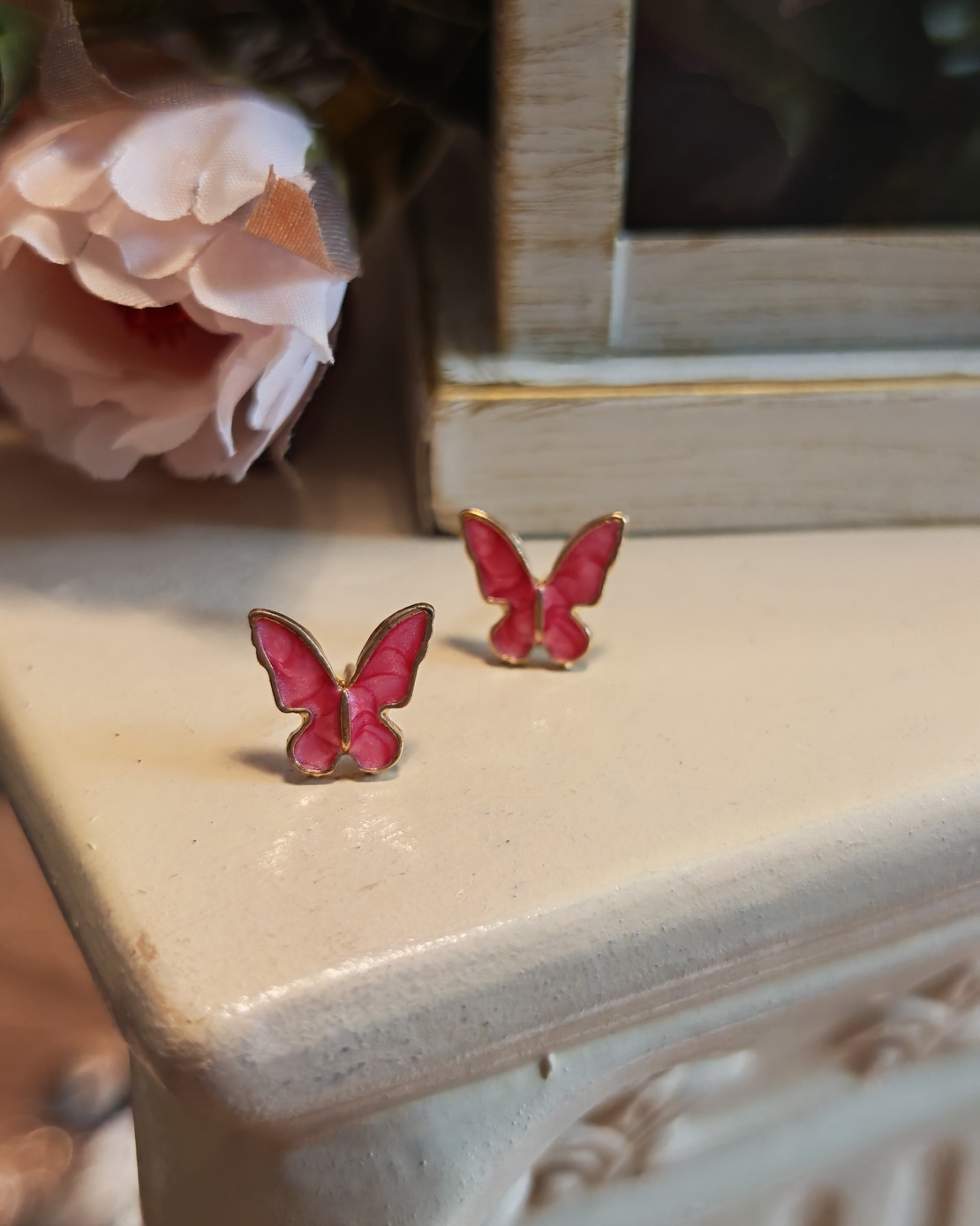 Дамски обици