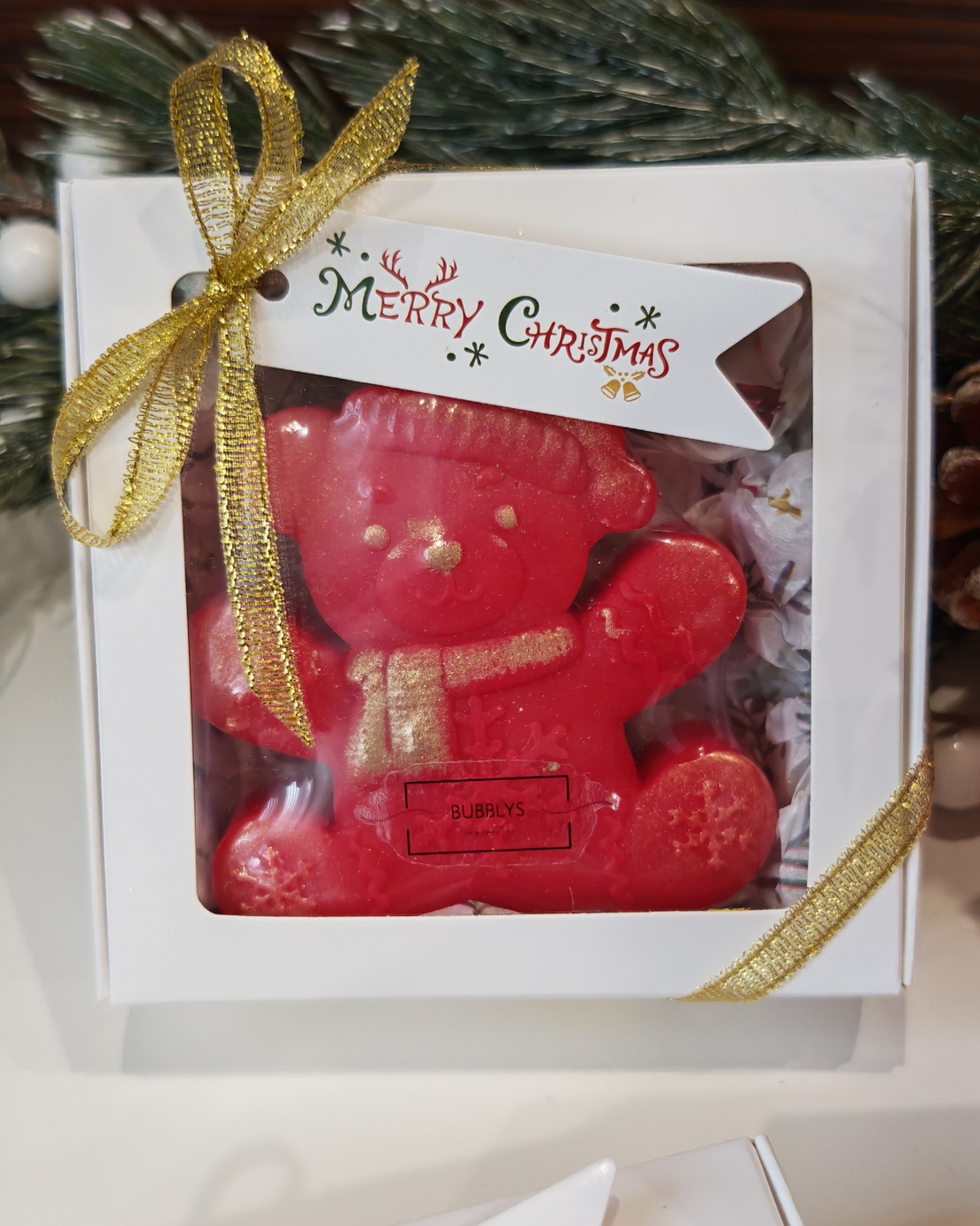 Коледно мече в кутия