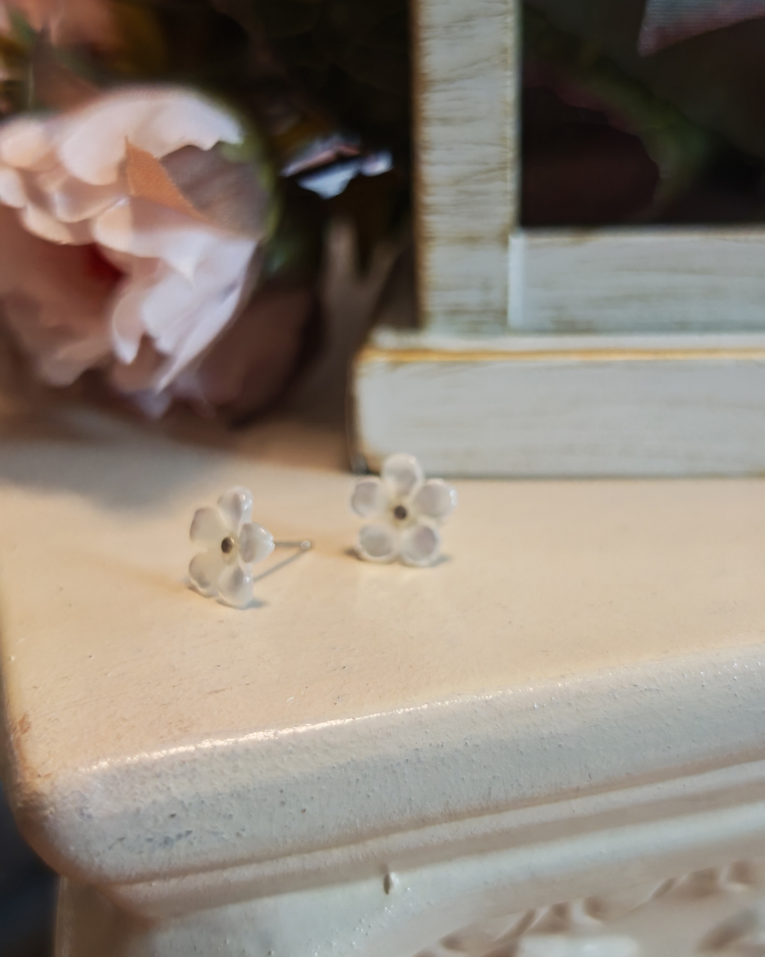 Дамски обици