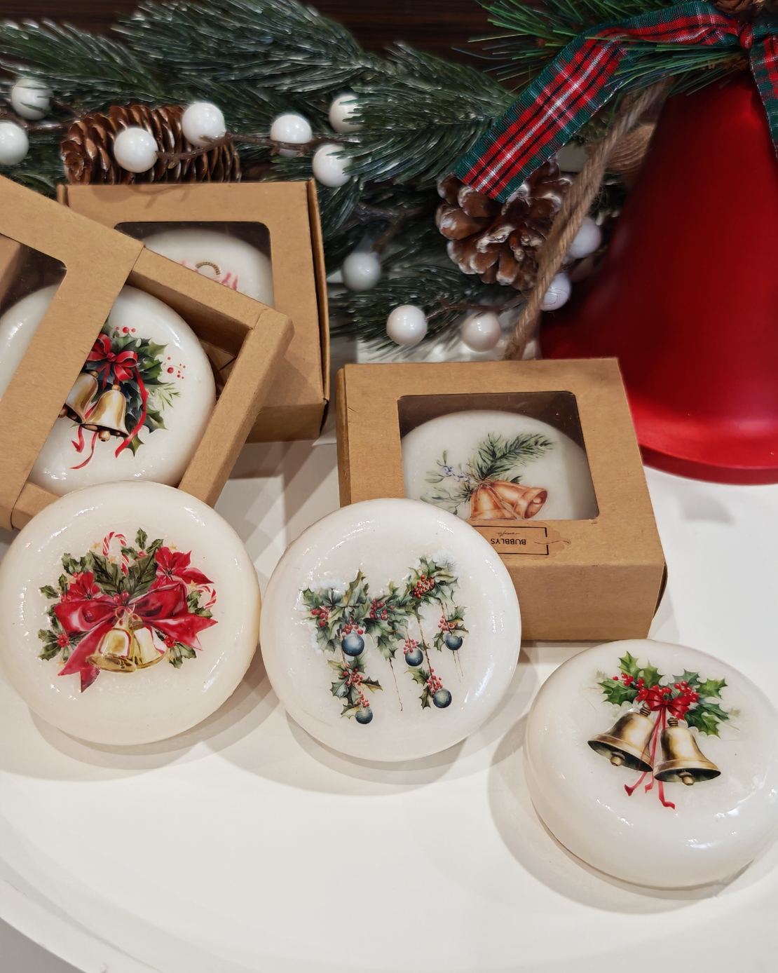 Бяла коледа