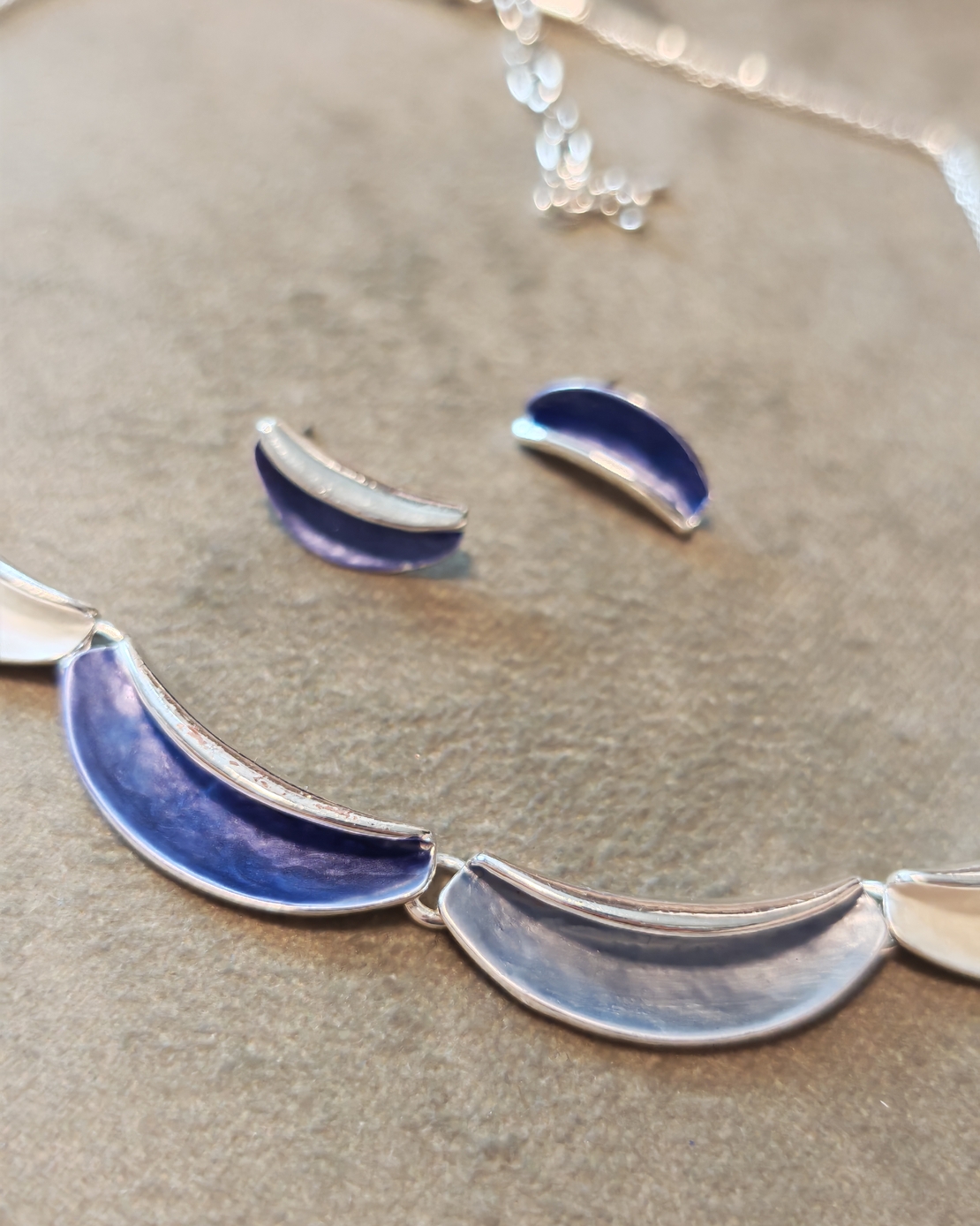 Дамско колие