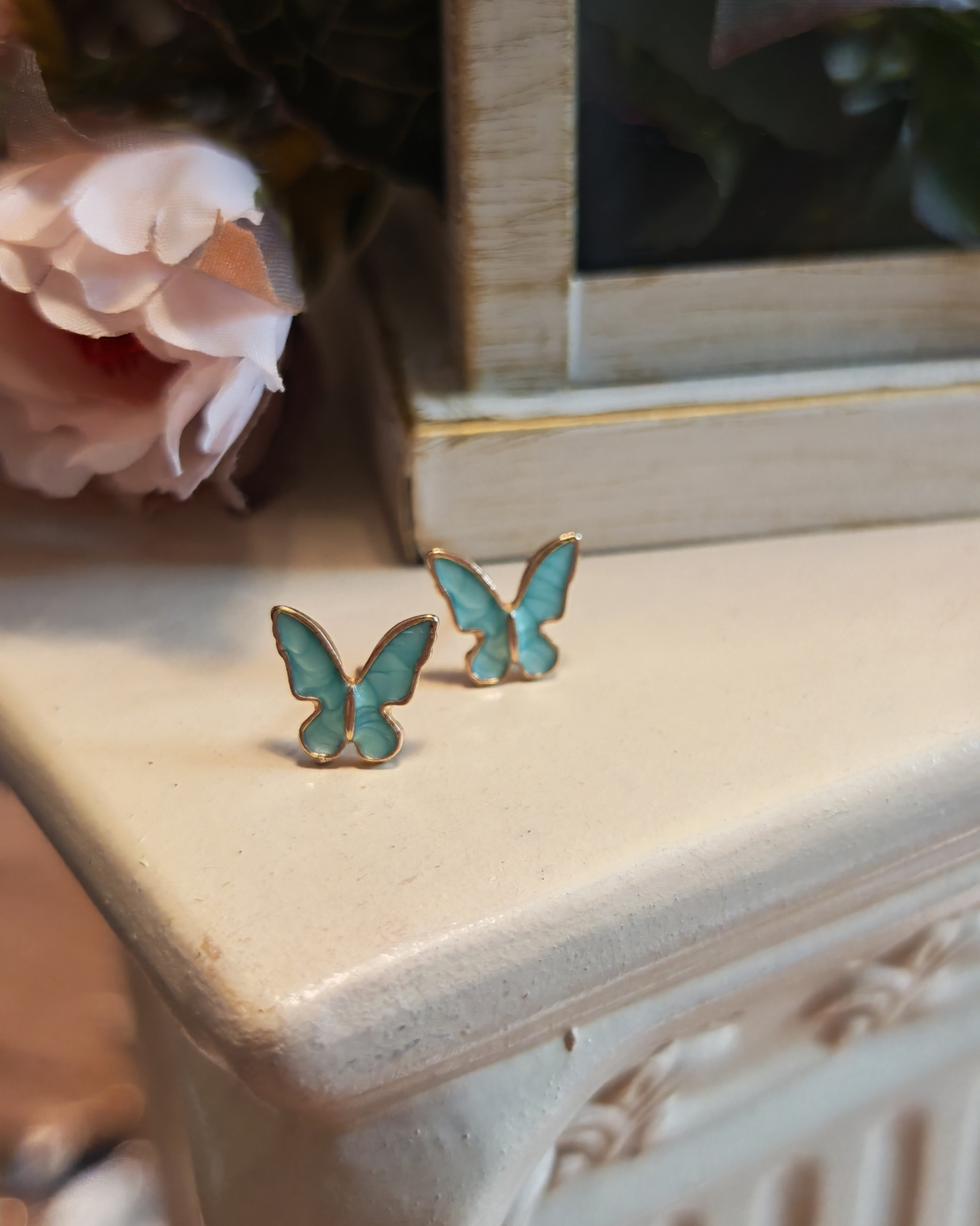 Дамски обици