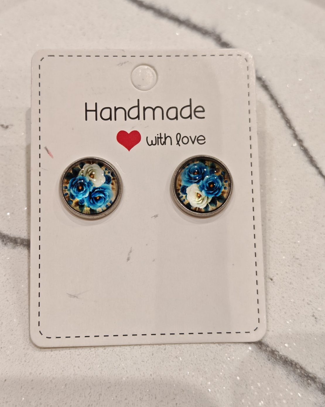 Дамски обици