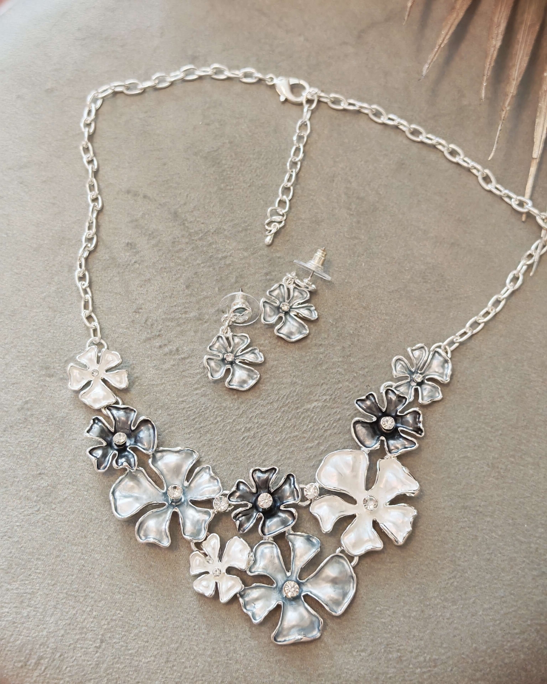 Дамски комплект