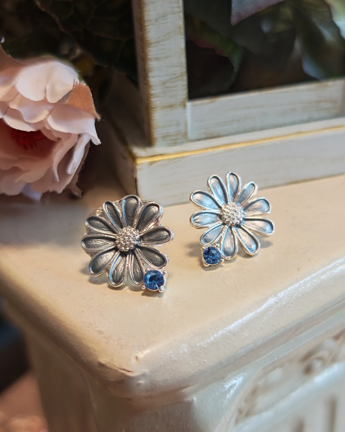 Дамски обици