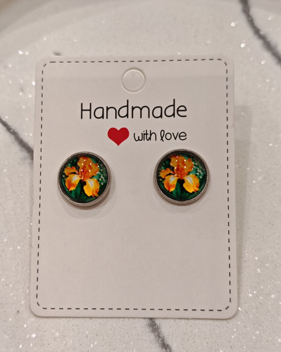 Дамски обици