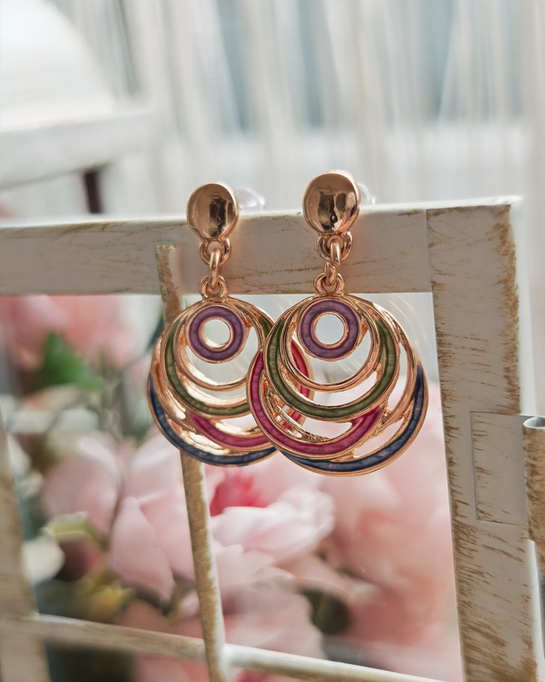 Дамска обици