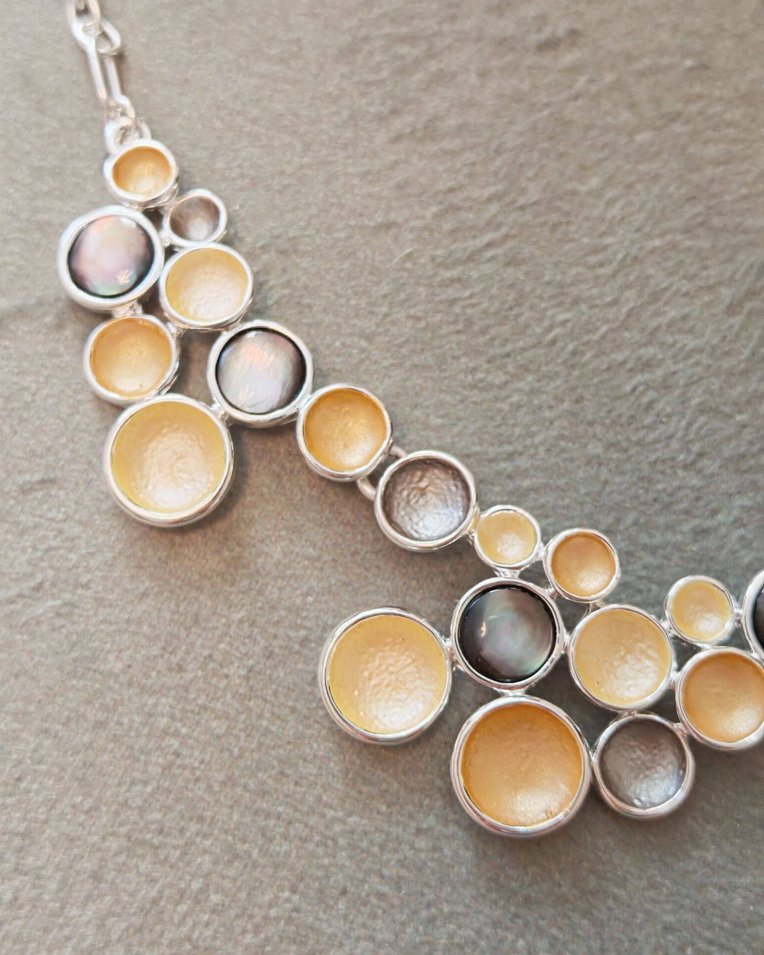 Дамско колие