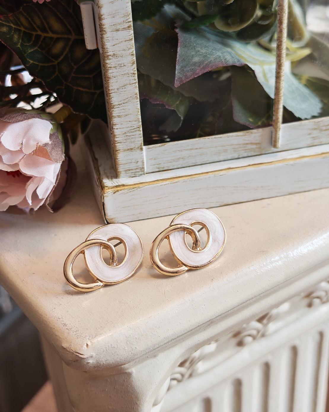 Дамски обици