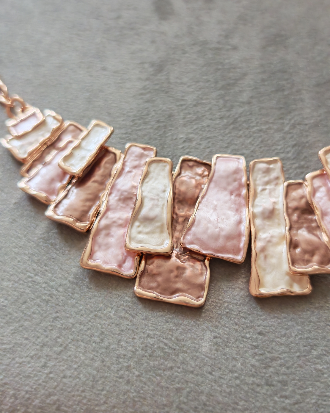 Дамска колиета