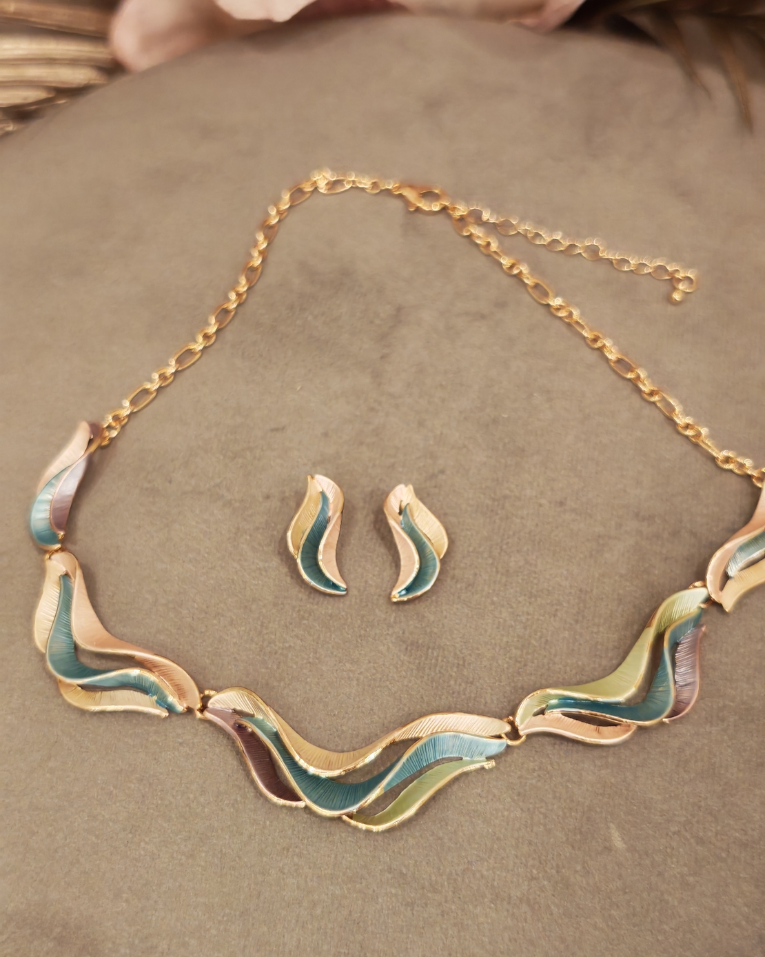 Дамски комплекти