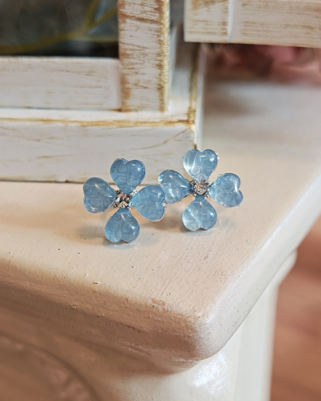 Дамски обици