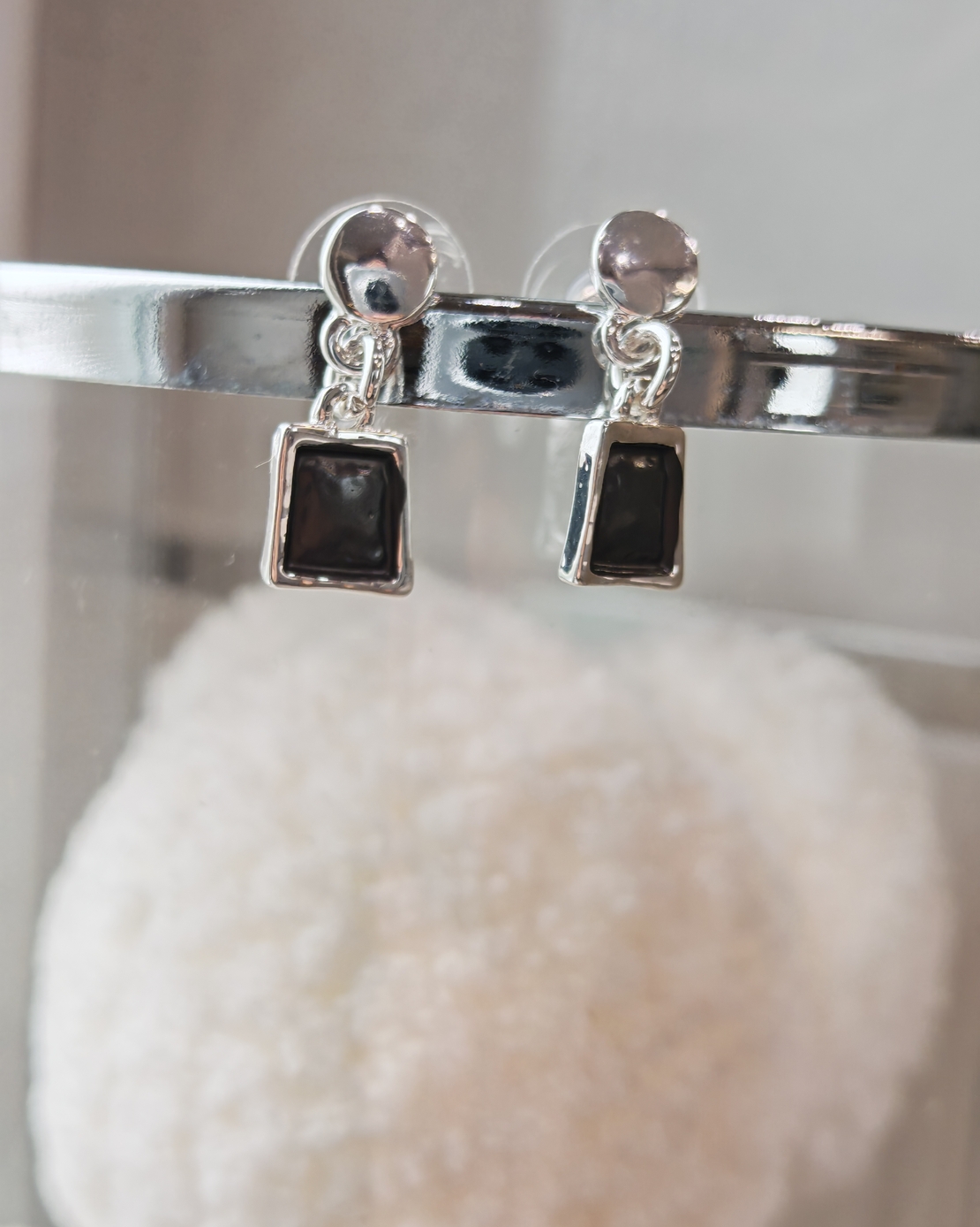 Дамски обици