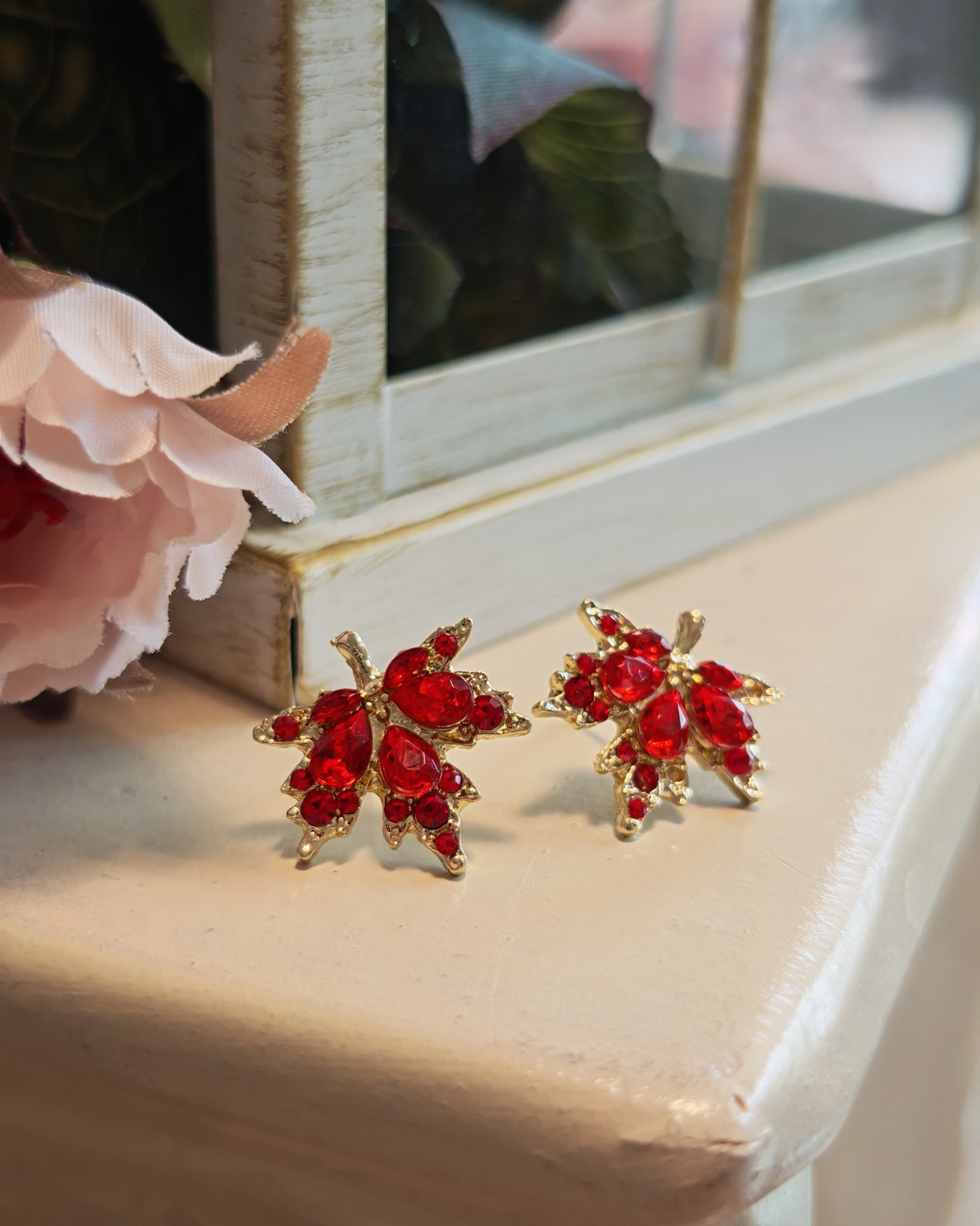 Дамски обици