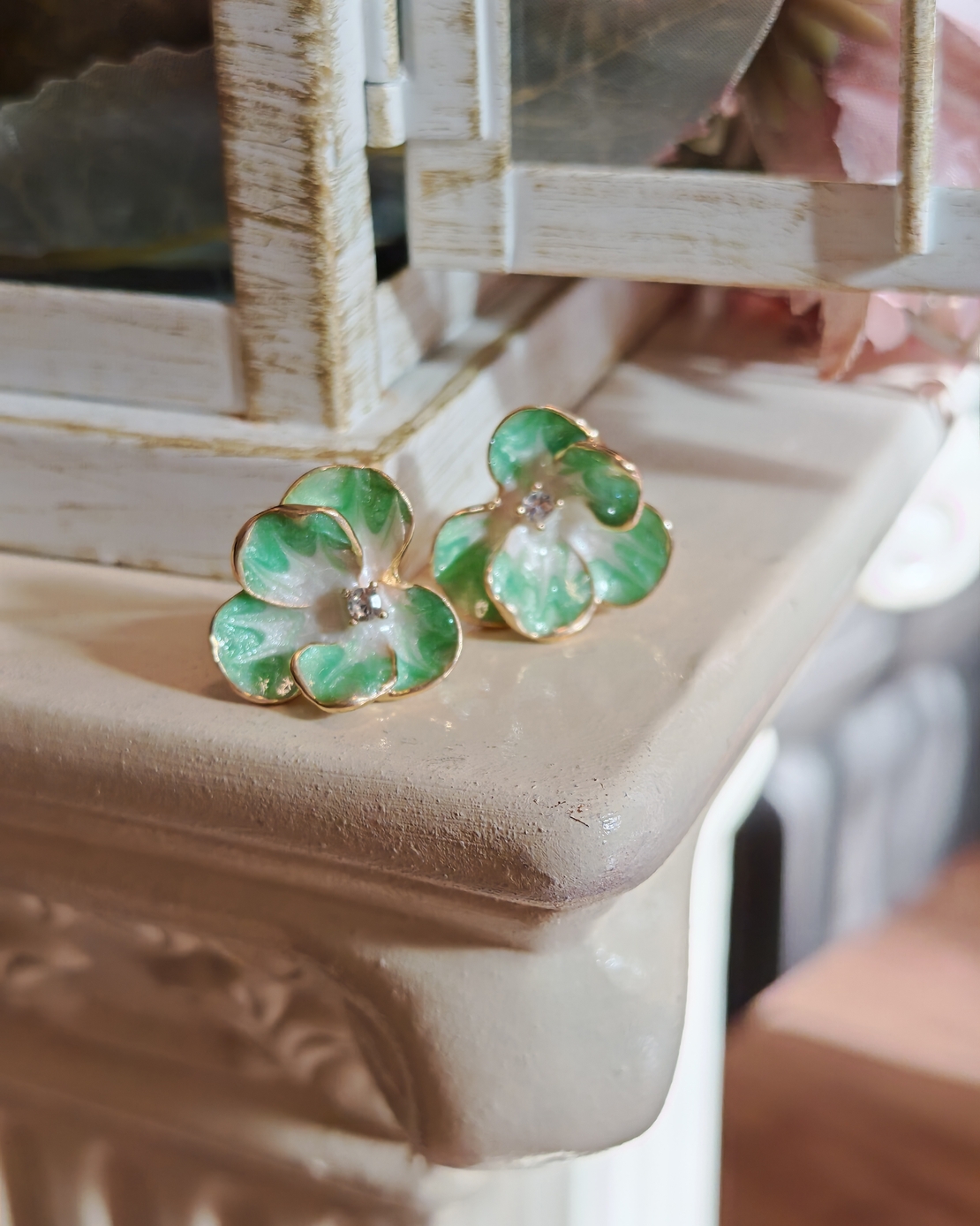 Дамски обици