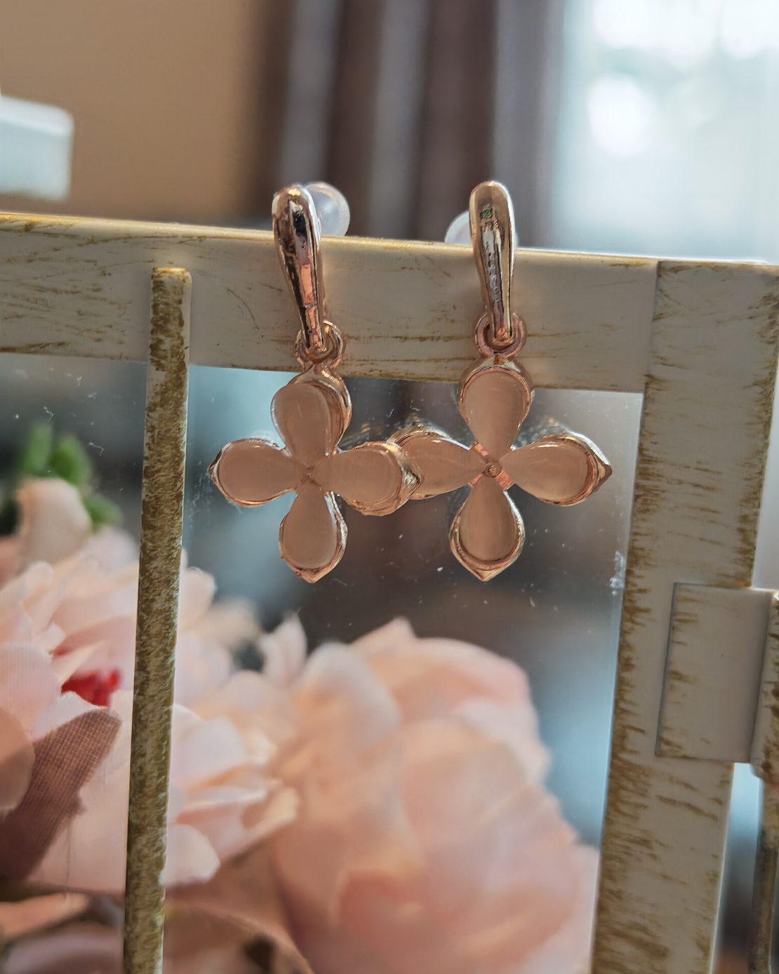 Дамски обици