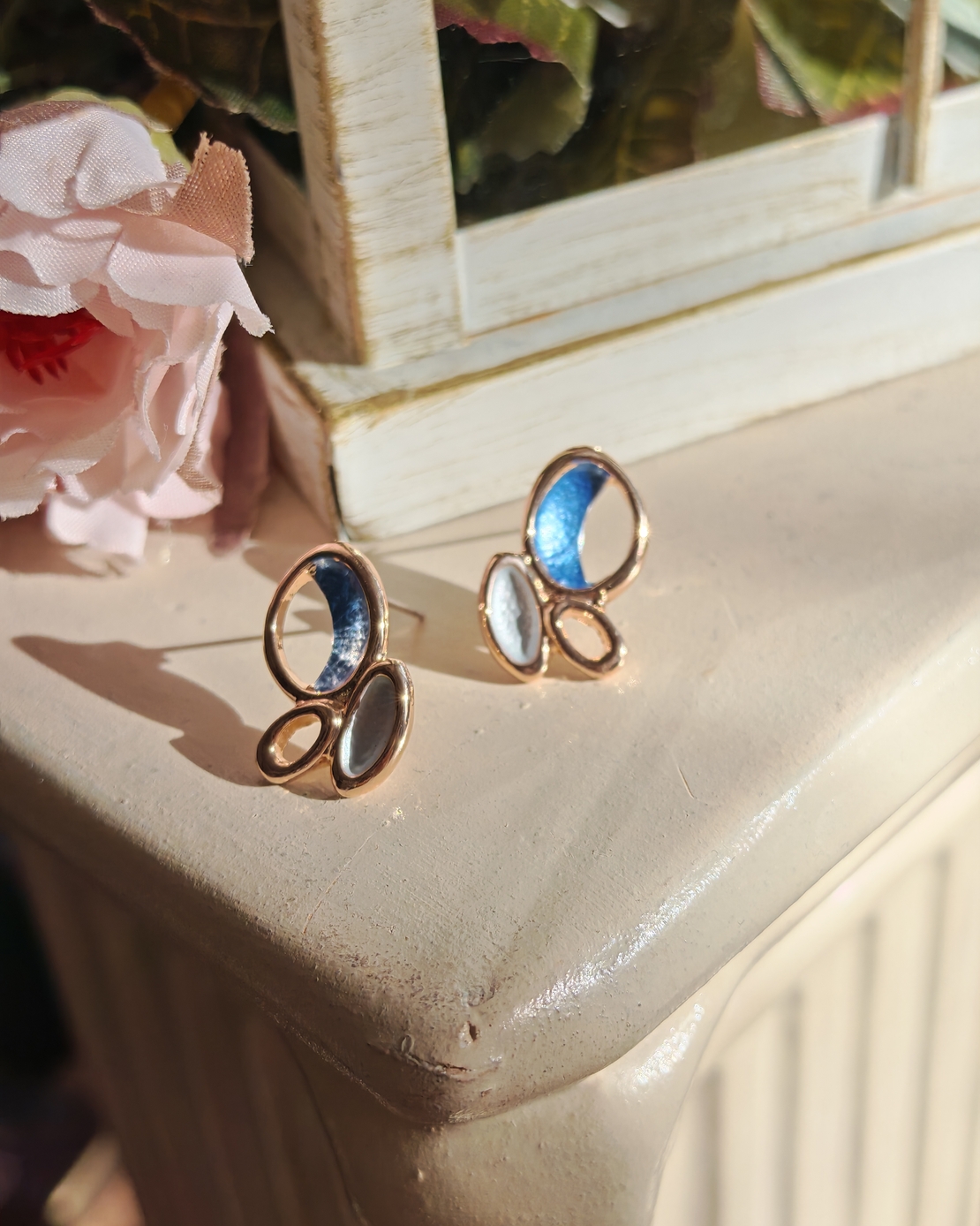 Дамски обици