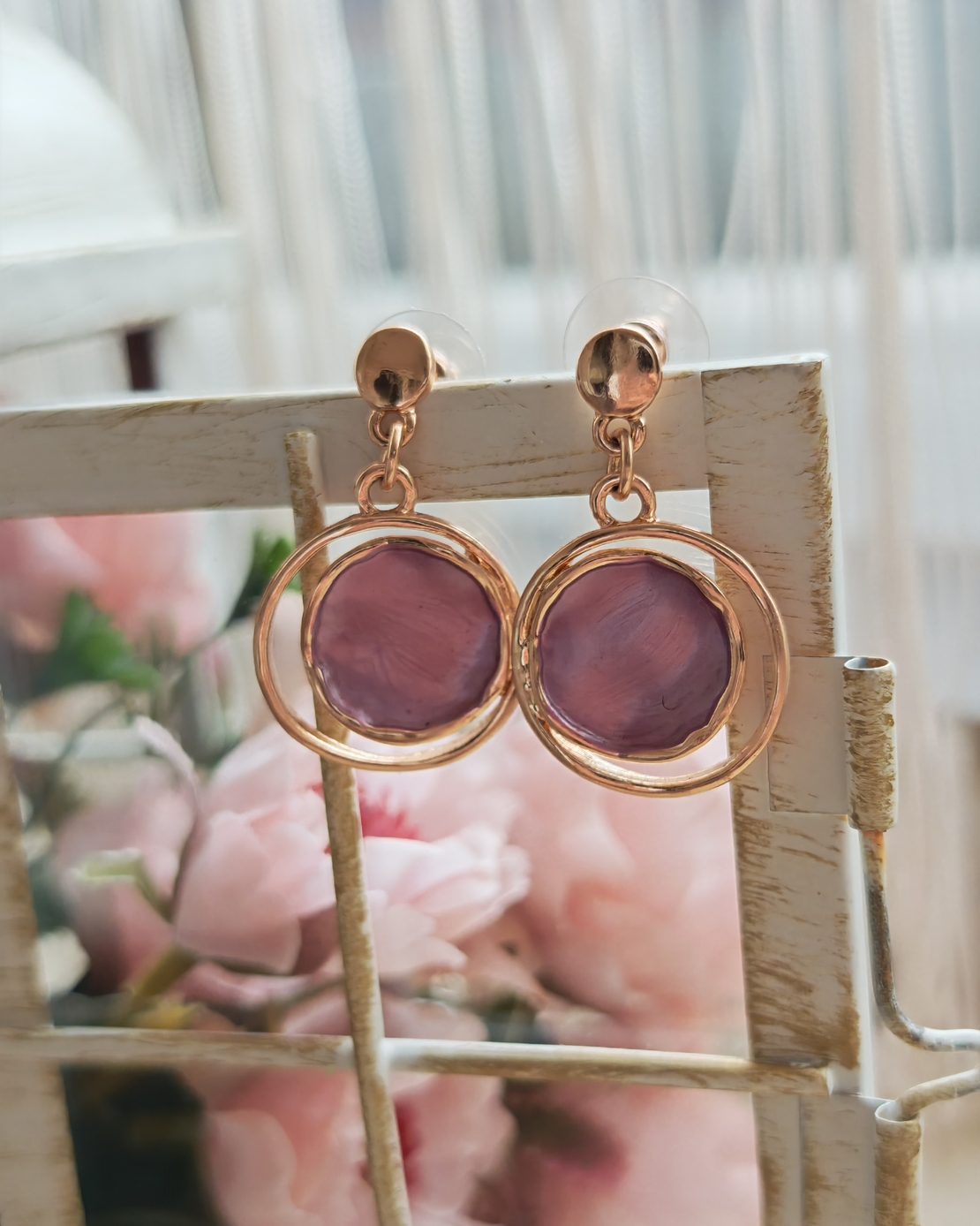 Дамска обици