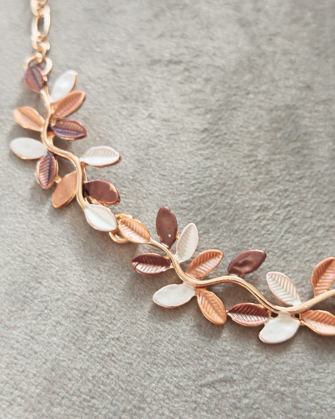 Дамска колиета