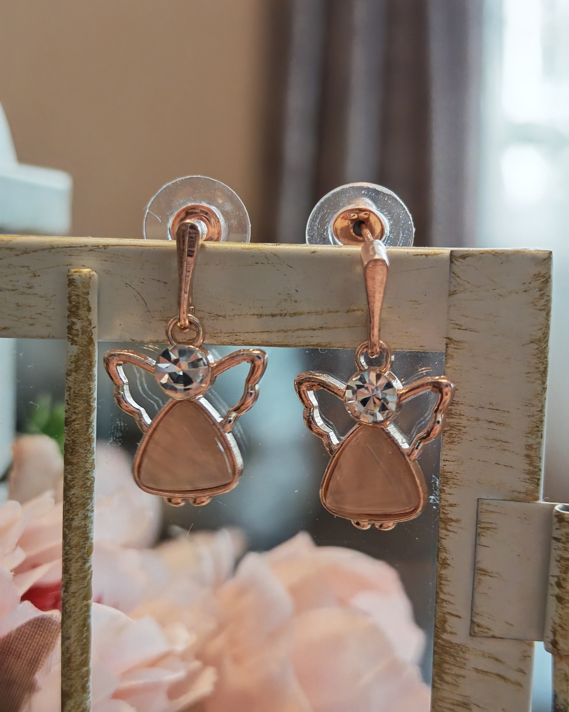 Дамски обици