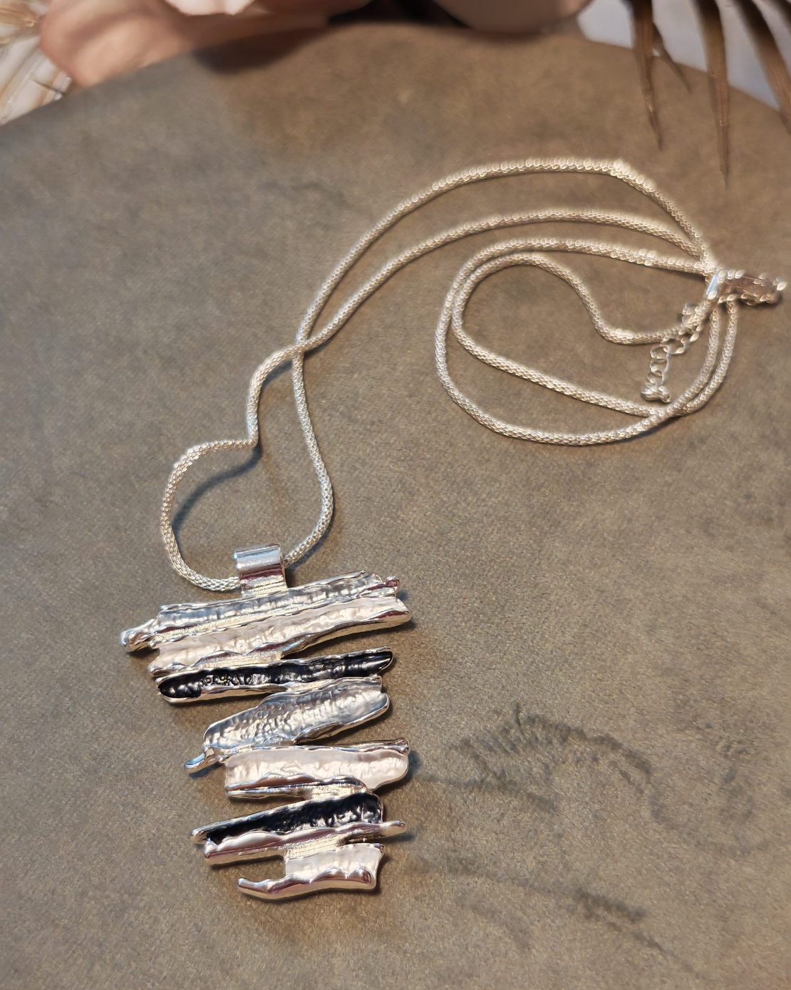 Колие с медальон