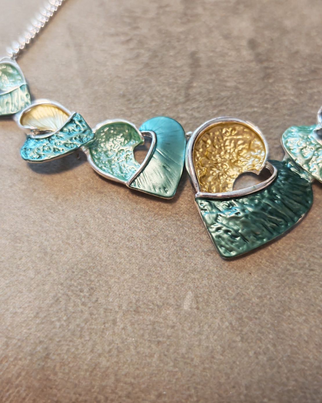 Дамско колие