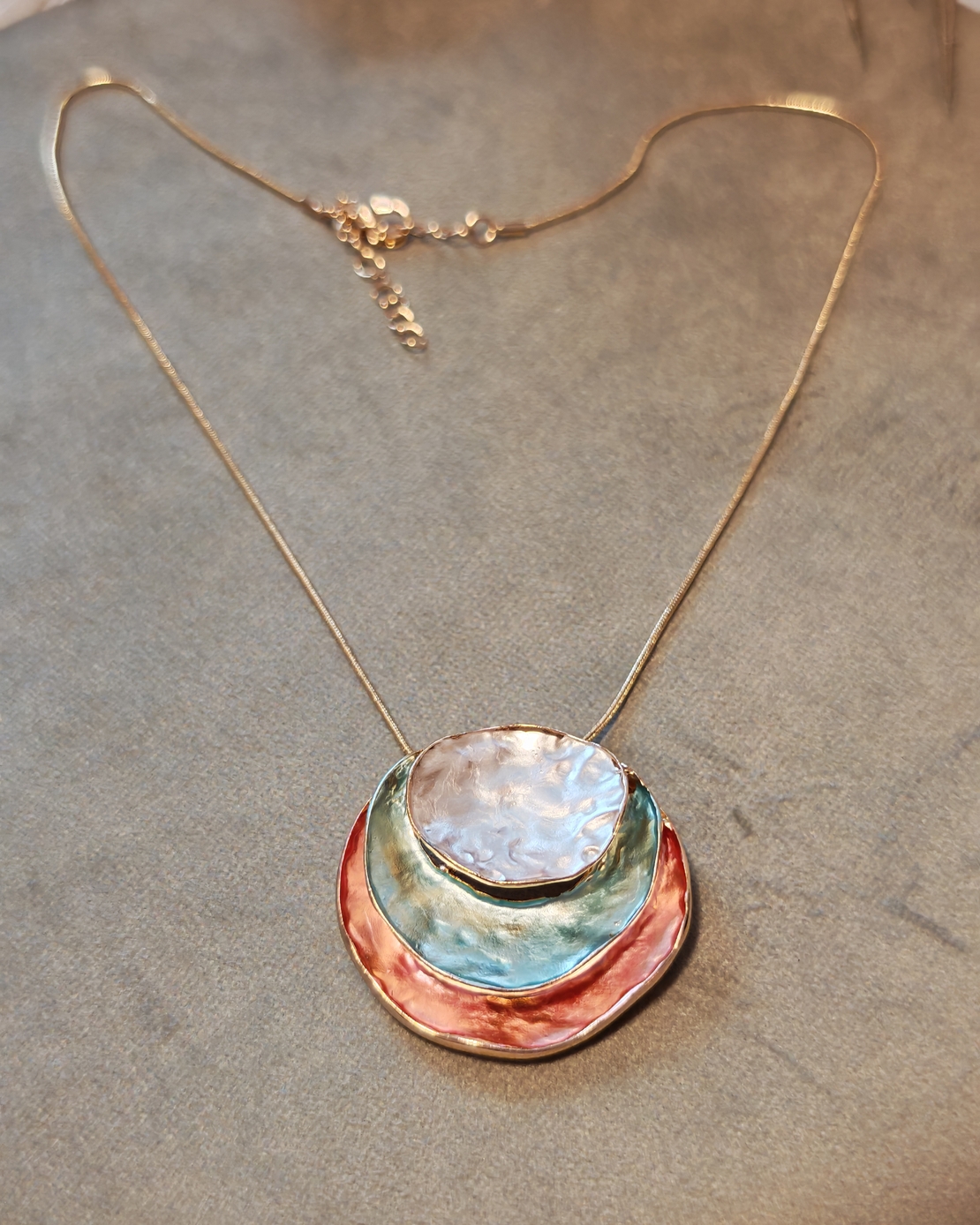 Колие с медальон