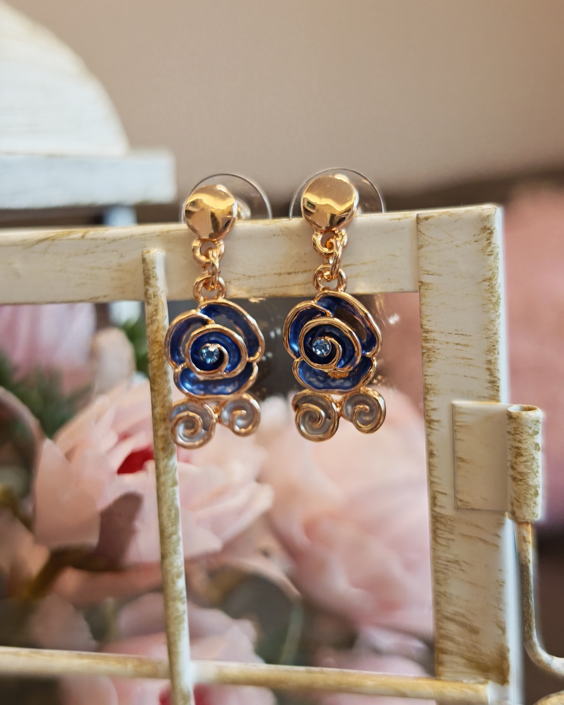 Дамски обици