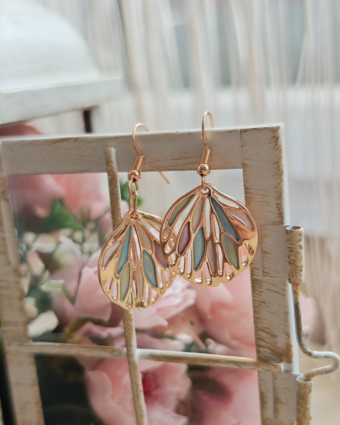 Дамски обици