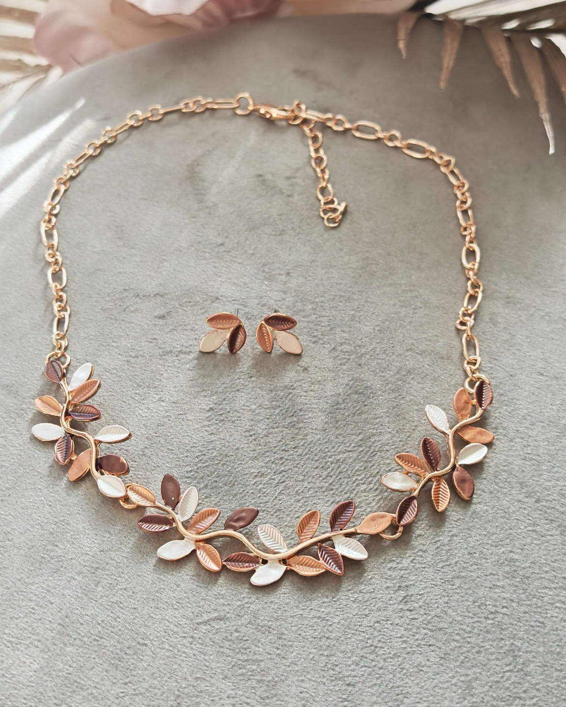 Дамски комплекти