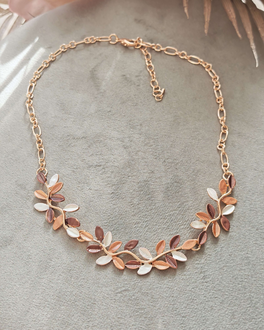 Дамска колиета