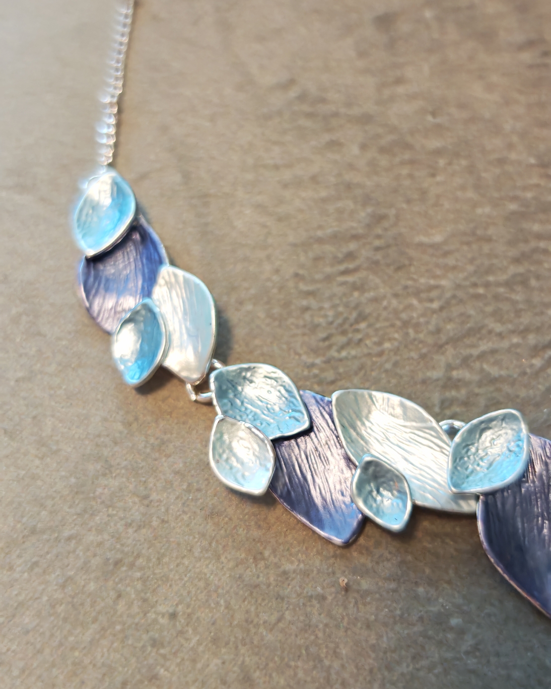 Дамско колие