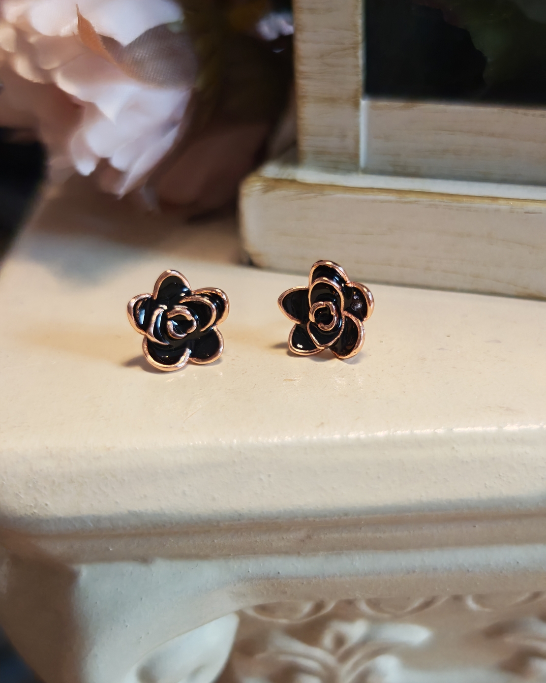 Дамски обици