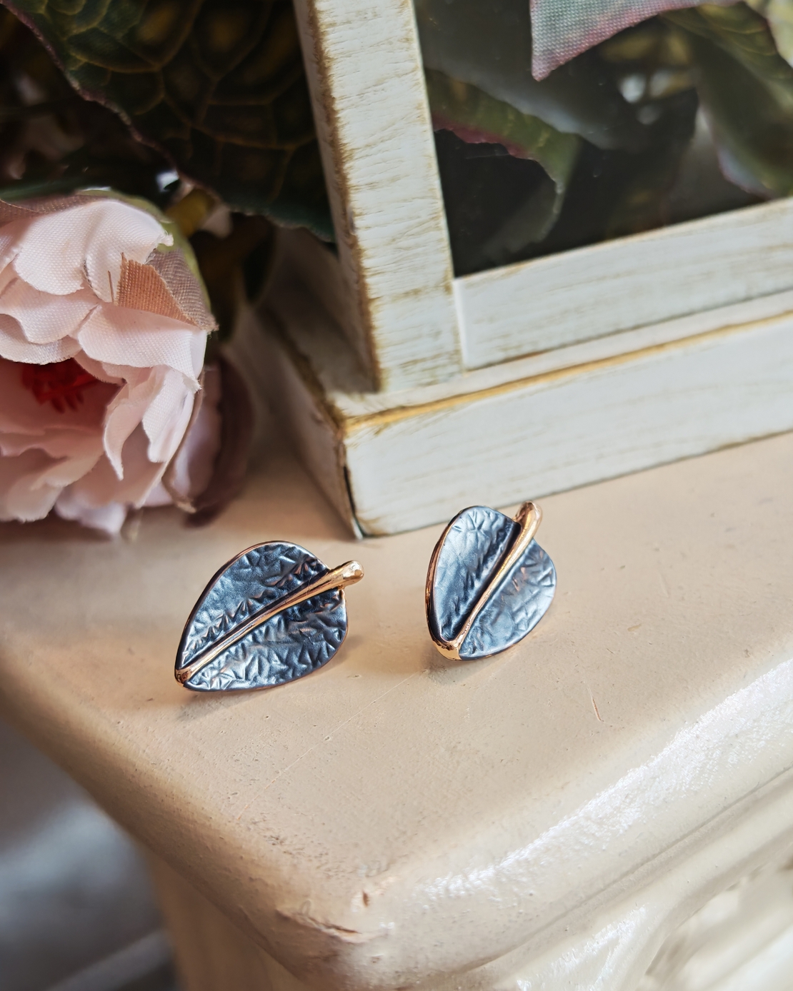 Дамски обици