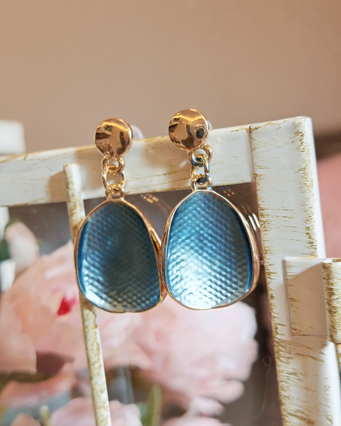 Дамски обици